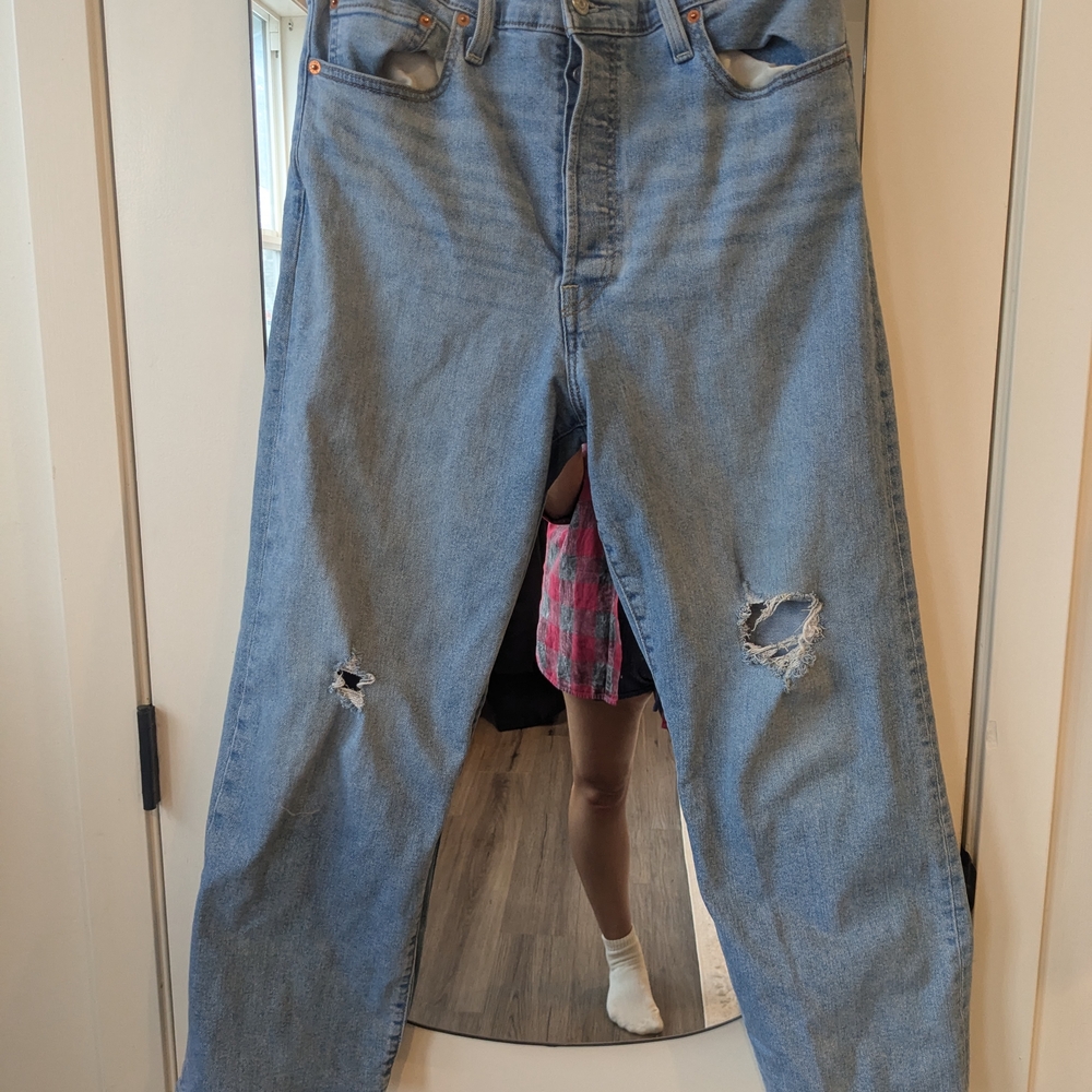 Levi's Ribcage Straight Ankle Jeans